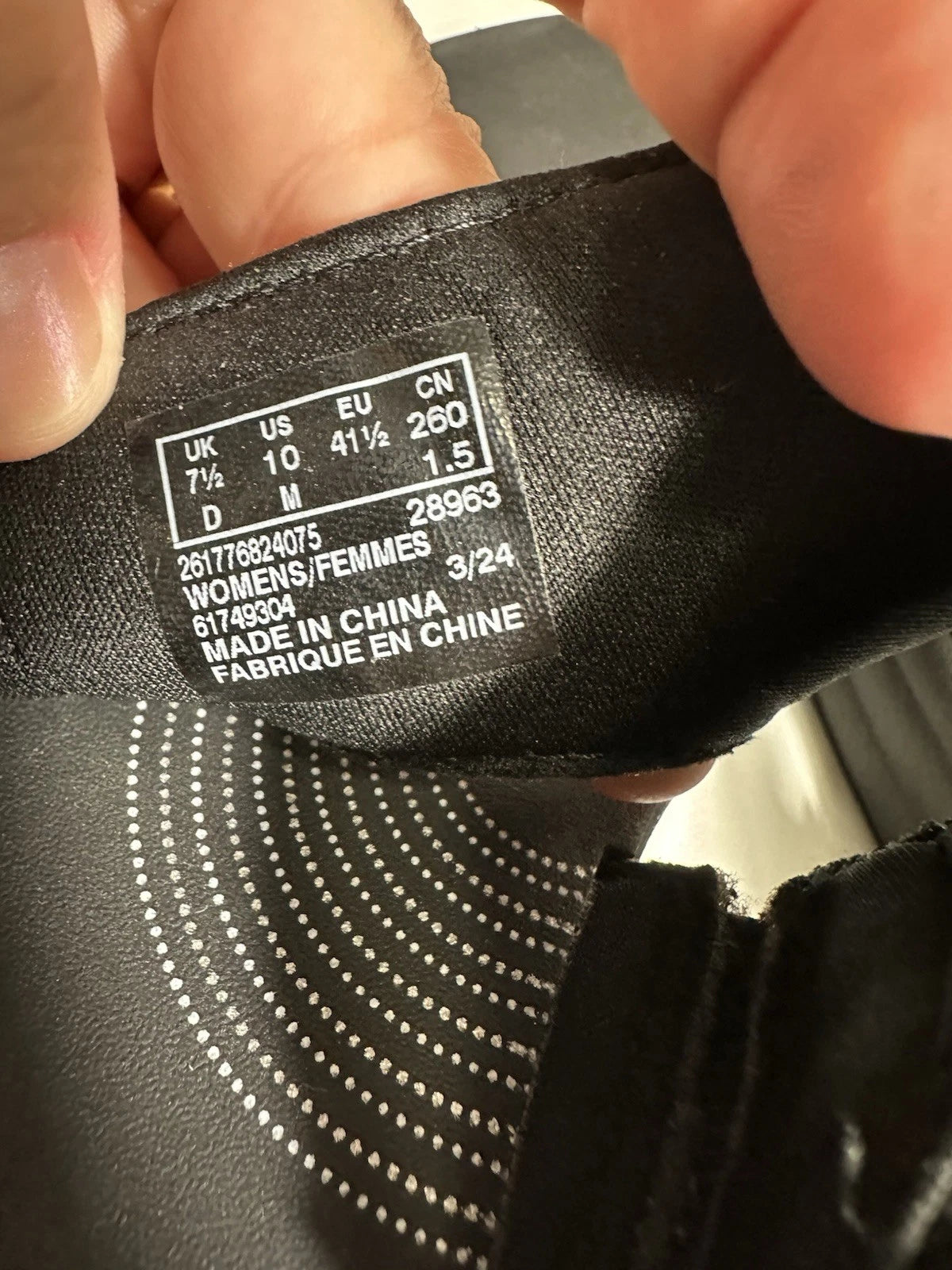 Clarks Women's Black Sandals flip flop style women size 10 New without tag