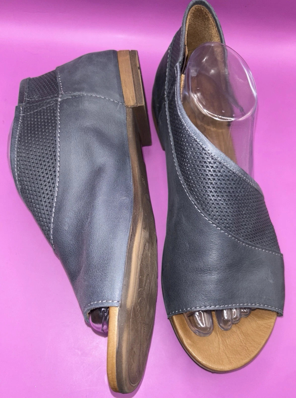 Bueno Tahiti Blue Soft Leather Open Toe Sandals WMS Sz 11/42 Comfort EUC (0421)