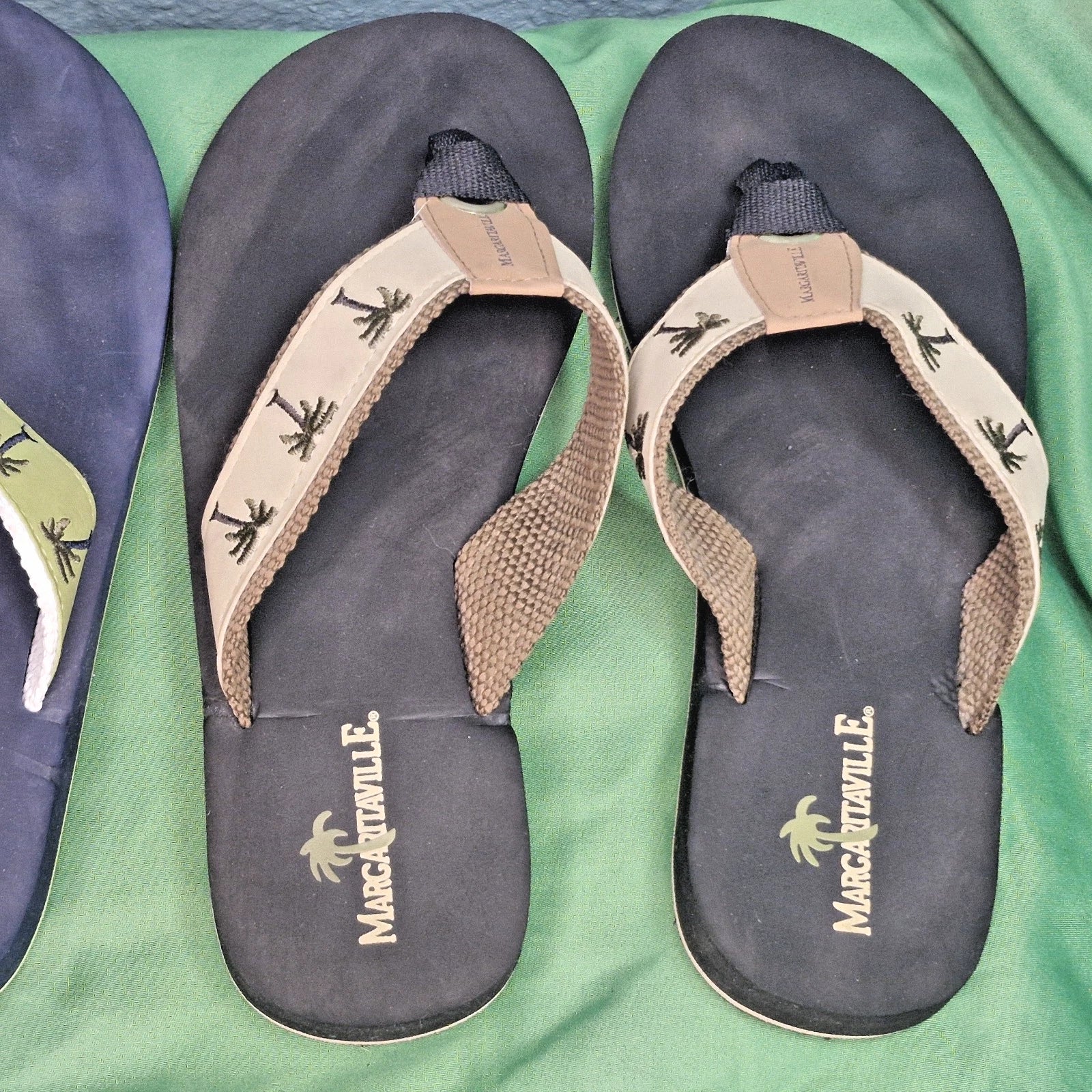 Lot 2 Margaritaville Flip Flops Breezy Wedge Style Tan & Green Palm Trees Size 8