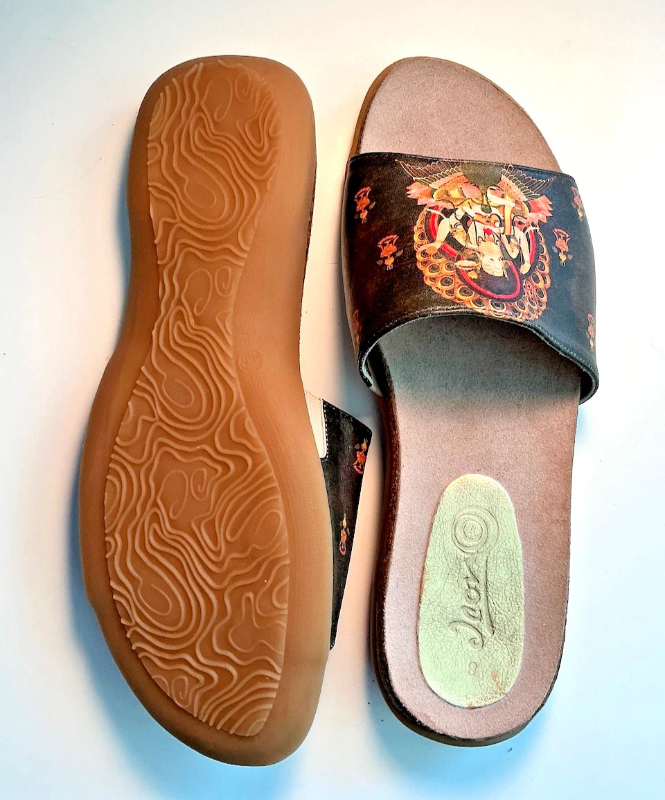 ICON Women's RARE Asian Theme Brown Art-to-Wear Slide Wedge 8M NEW