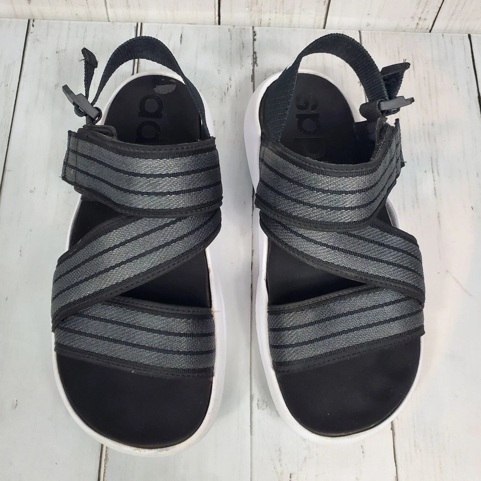 Adidas 90s Style Sandal Slides Women's Size 7 Black White Comfy Straps Stretch