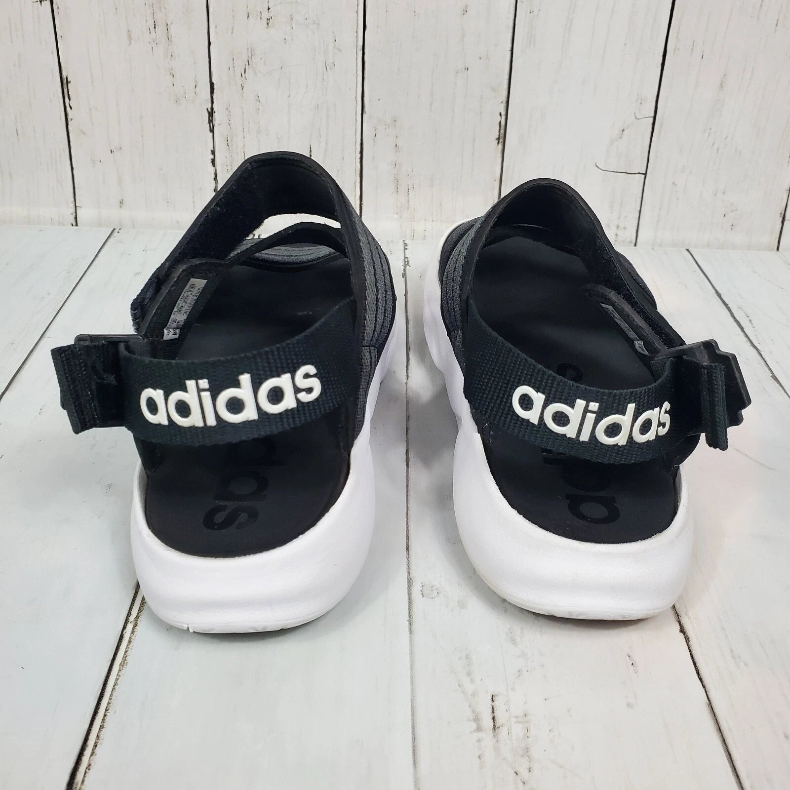 Adidas 90s Style Sandal Slides Women's Size 7 Black White Comfy Straps Stretch