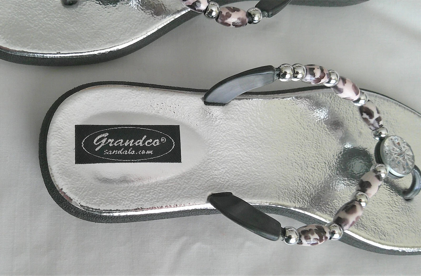 GrandCo Silver Thong Slide-on Sandal Bead Straps Silver 1" Heel Size 8M