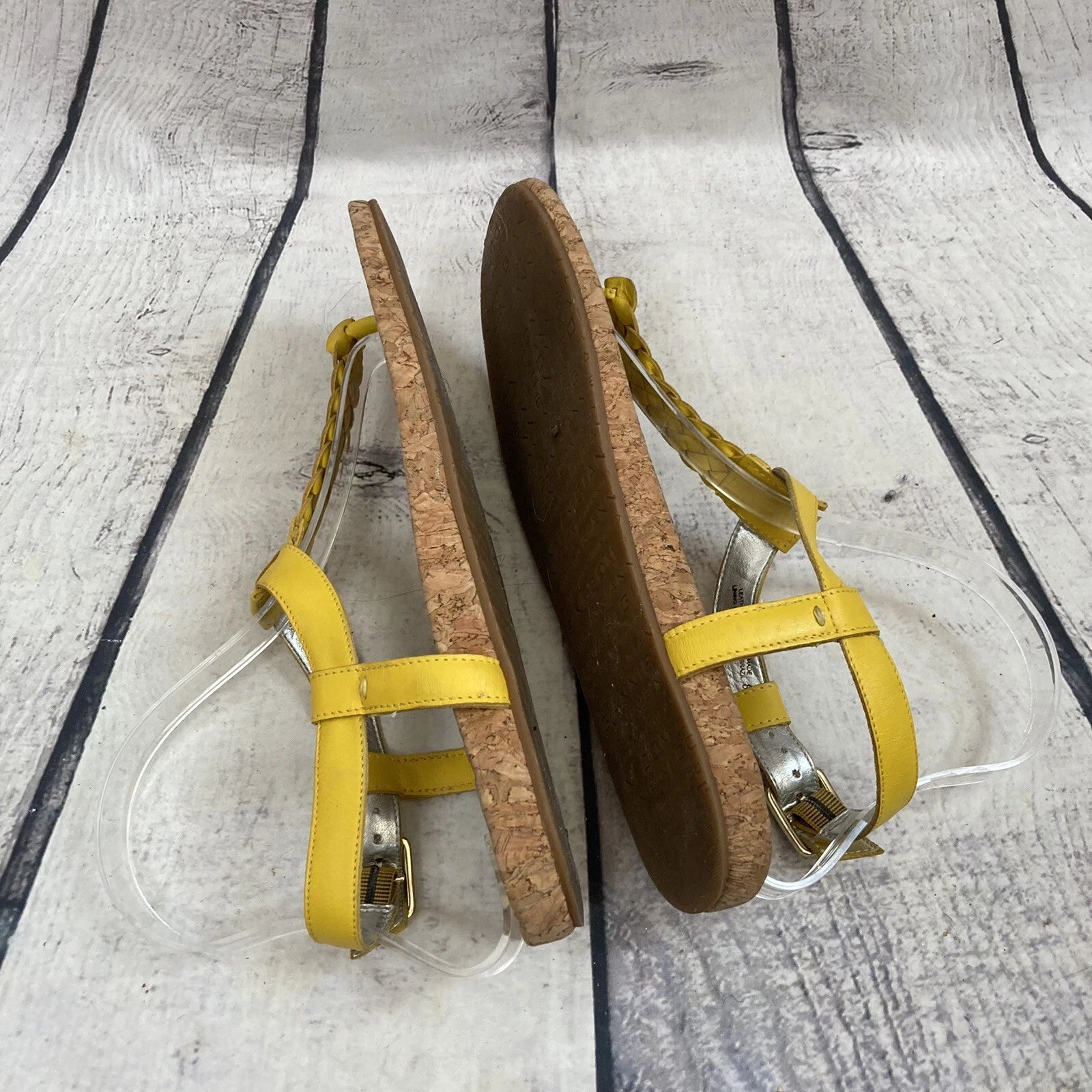 GIANNI BINI Sandal Womens 8 Windsor731 Empre Braided Leather Yellow Thong Flat