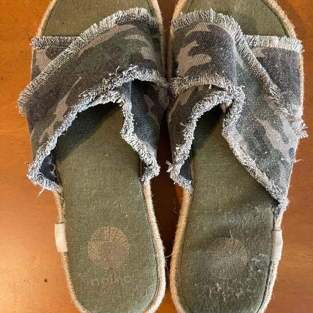 Nahlo Yoga Mat Espadrille Sandals Gray Camo Slides