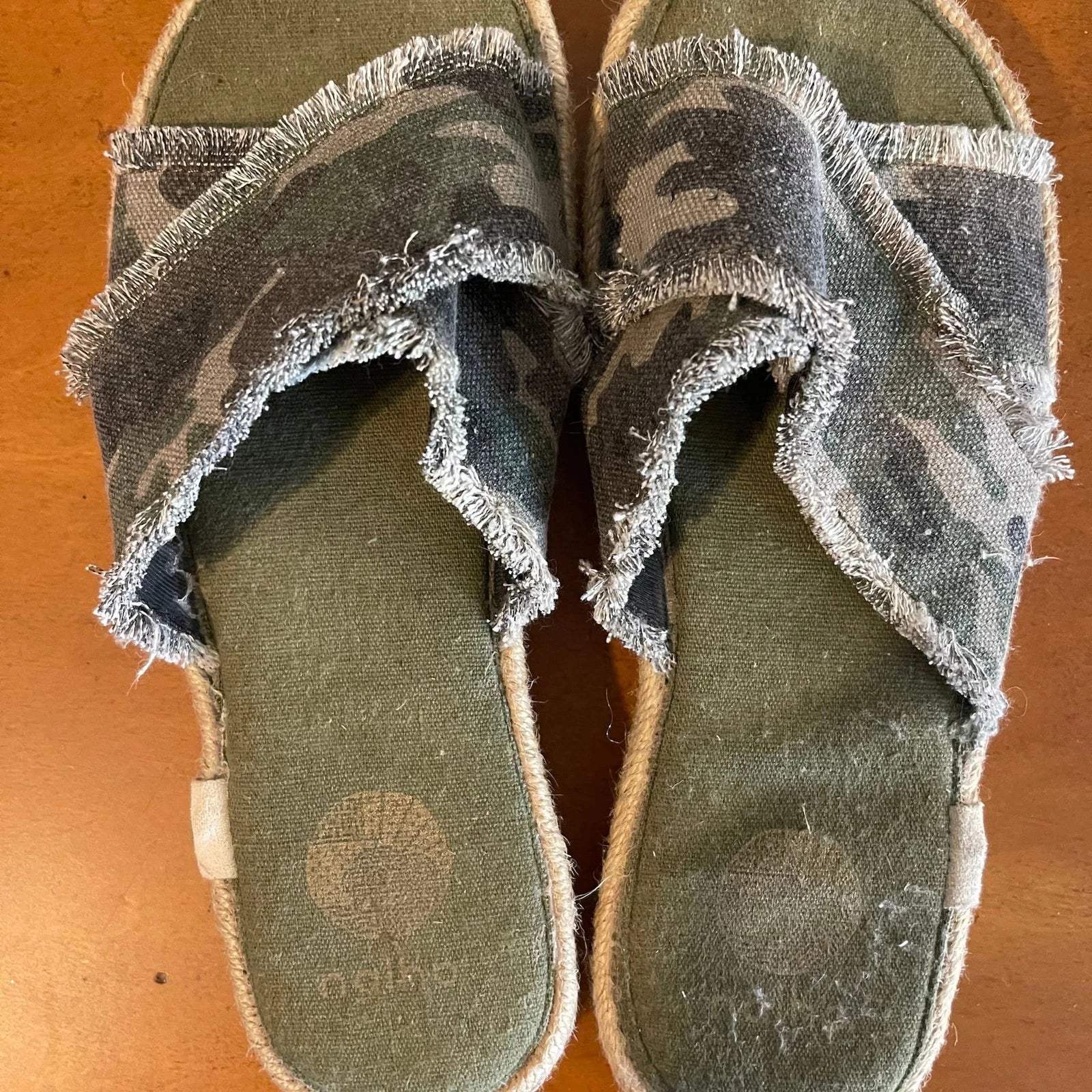Nahlo Yoga Mat Espadrille Sandals Gray Camo Slides
