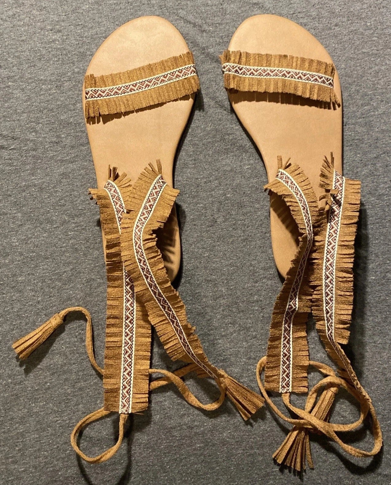 Boho Fringe Lace-Up Gladiator Moccasin Style Sandal Women's Size 10 Flat