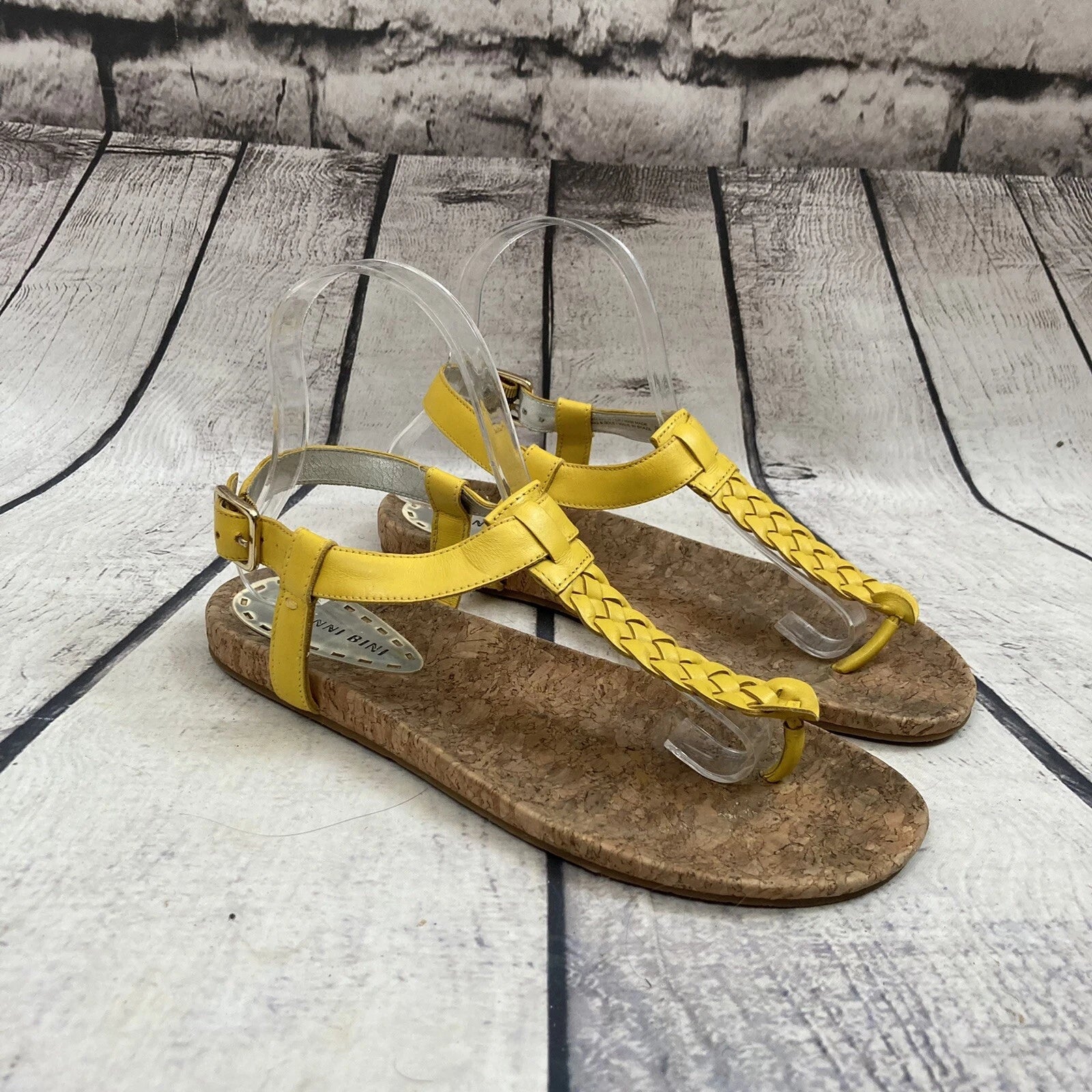 GIANNI BINI Sandal Womens 8 Windsor731 Empre Braided Leather Yellow Thong Flat