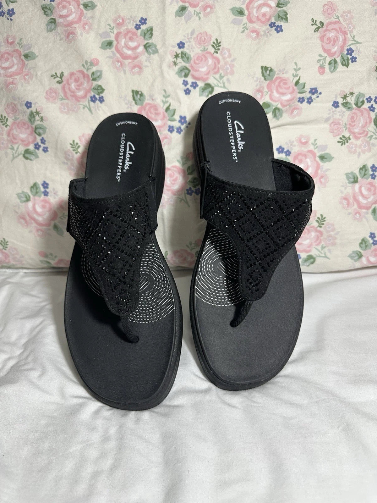 Clarks Women's Black Sandals flip flop style women size 10 New without tag