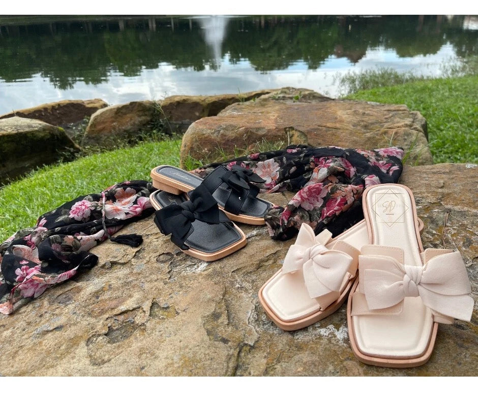 CUTE SUMMER POOL/ BEACH FASHIONABLE BOW DECOR FLAT SANDALS BENDABLE COMFORTABLE