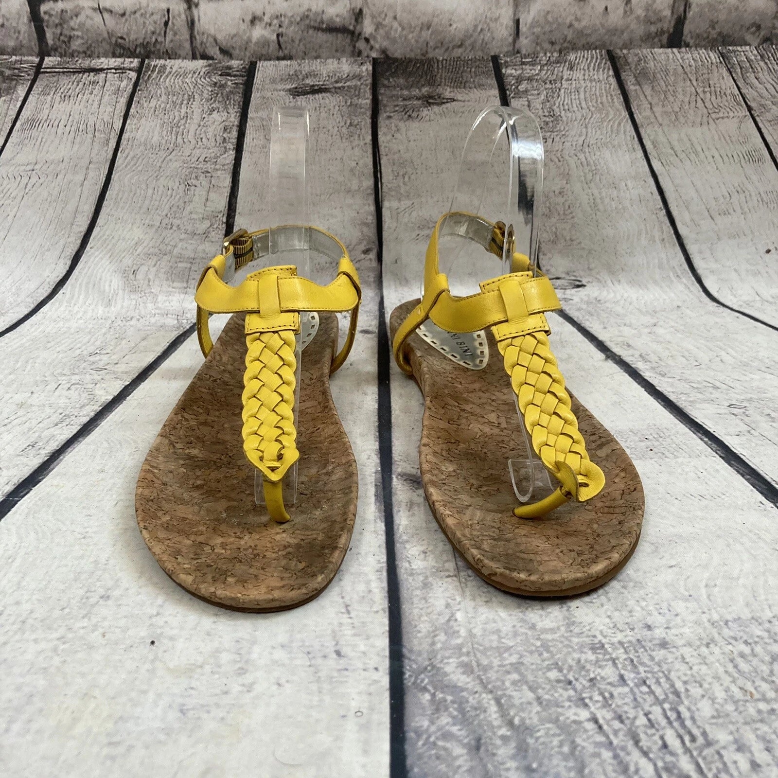 GIANNI BINI Sandal Womens 8 Windsor731 Empre Braided Leather Yellow Thong Flat