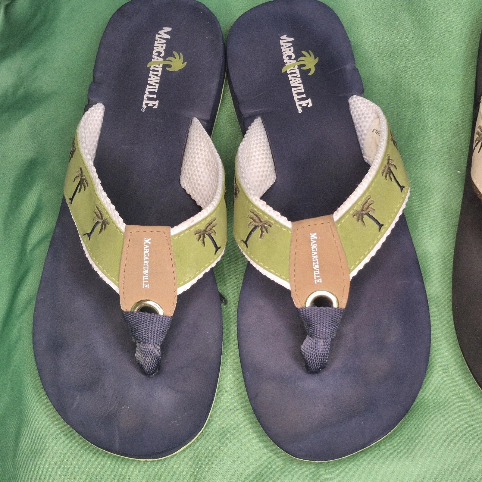 Lot 2 Margaritaville Flip Flops Breezy Wedge Style Tan & Green Palm Trees Size 8