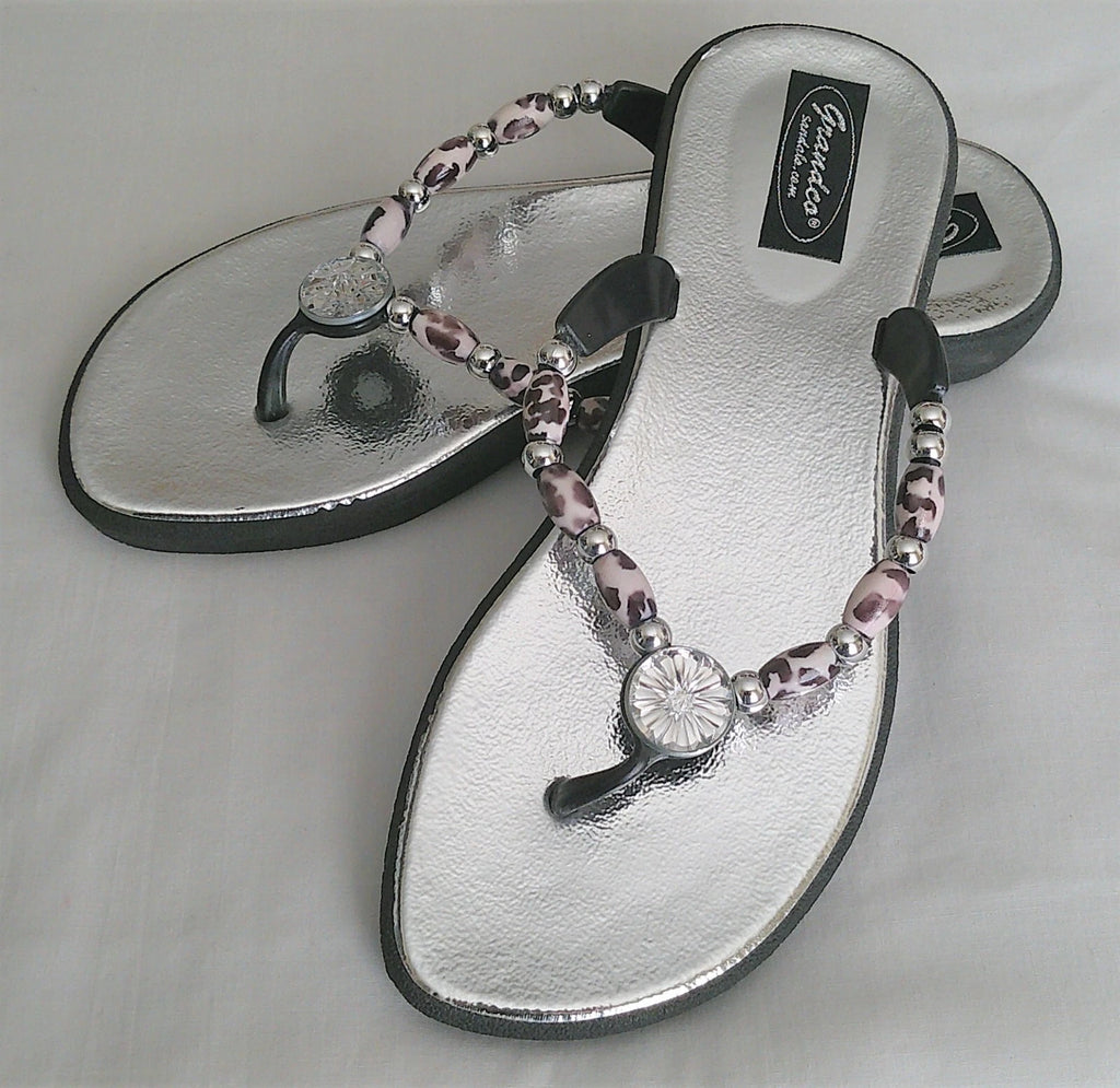 GrandCo Silver Thong Slide-on Sandal Bead Straps Silver 1" Heel Size 8M