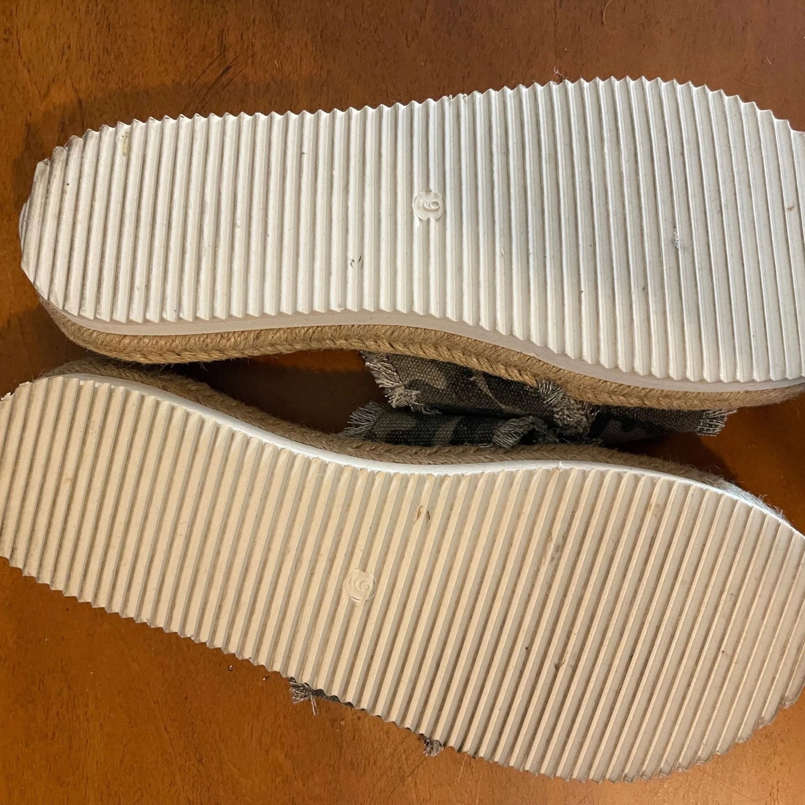 Nahlo Yoga Mat Espadrille Sandals Gray Camo Slides