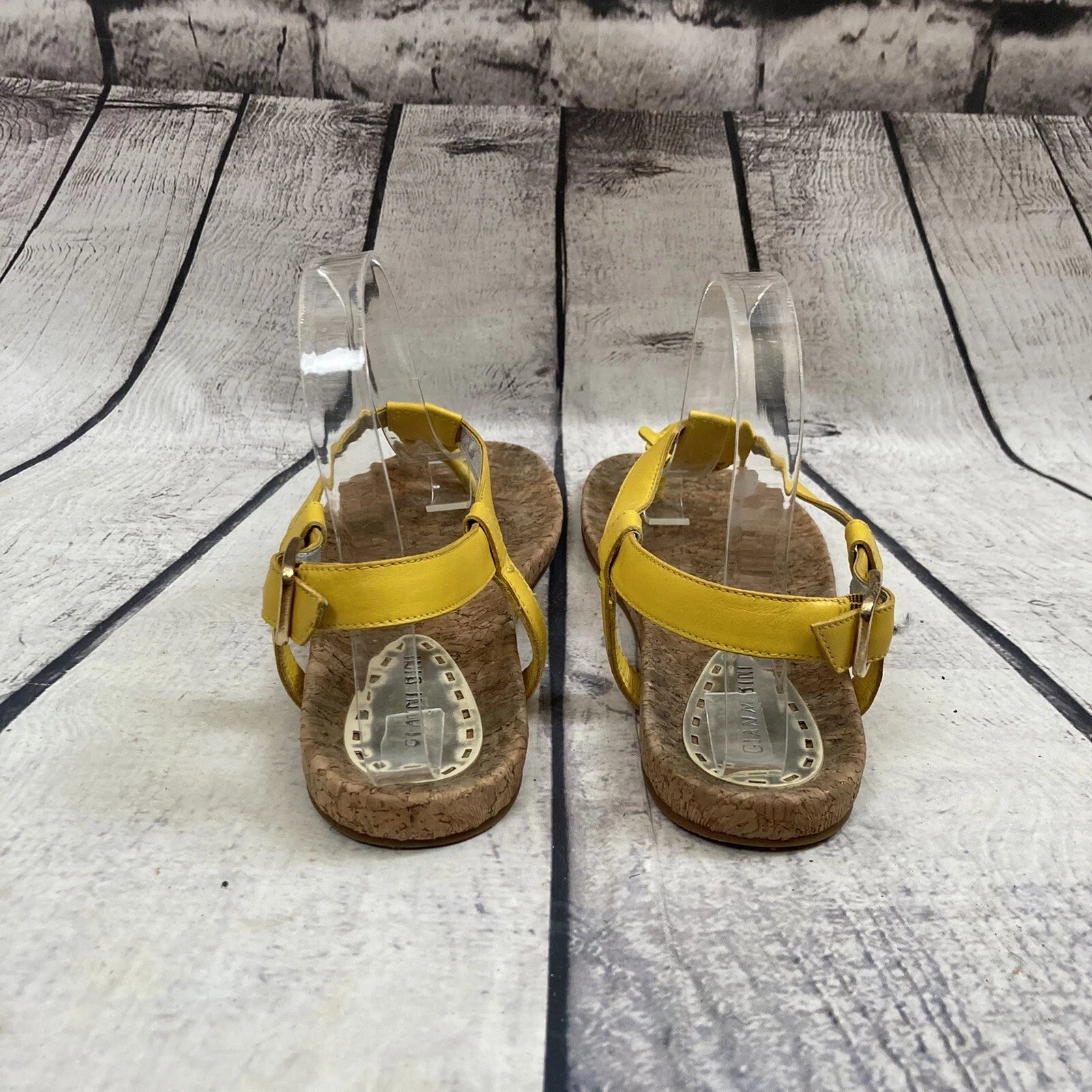 GIANNI BINI Sandal Womens 8 Windsor731 Empre Braided Leather Yellow Thong Flat