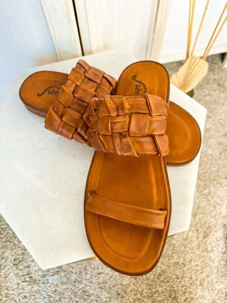 NEW  Free People Winding River Leather Slip On Slide Sandal  sz 37