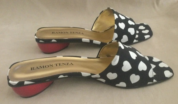 Vintage Ramon Tenza Black & White Heart Slide Sandals Size 9 1/2B
