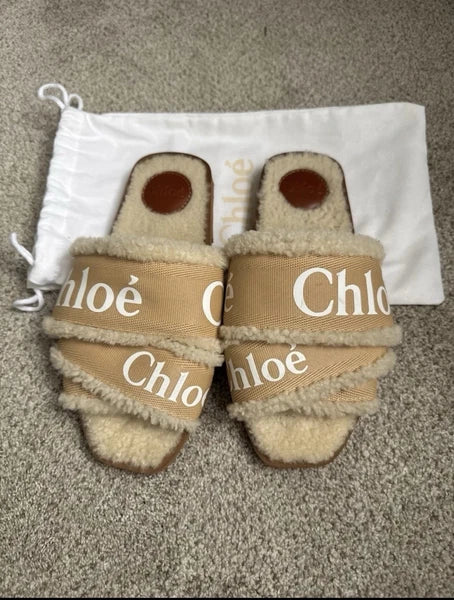 Chloe Woody Shearling Lined Sandal Flats Size 38 Beige Tan Slipper style Slide