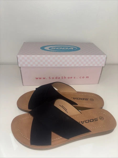 Black Slide Sandals sz 6 spring summer boho folk indie quiet luxury Classic NEW
