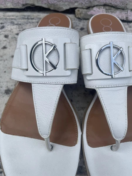 Calvin Klein Farley White/Silver Leather Sandals Women’s Size 11 – Chic Style