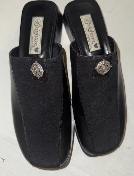 Brighton Bardot Black Leather Slides Silver Accent Low Heel Sandals Size 7 1/2