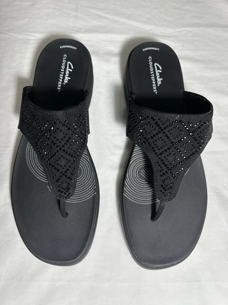Clarks Women's Black Sandals flip flop style women size 10 New without tag