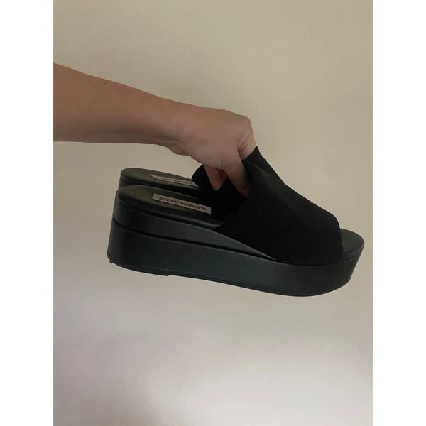 EUC Steve Madden “Bendable” / “Slinky” Style Platform Slides Black Size 8