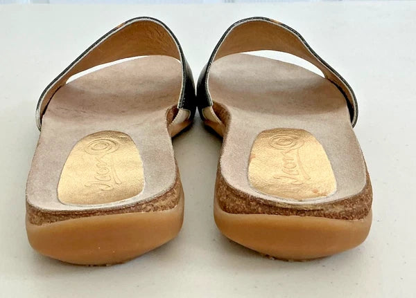 ICON Women's RARE Asian Theme Brown Art-to-Wear Slide Wedge 8M NEW