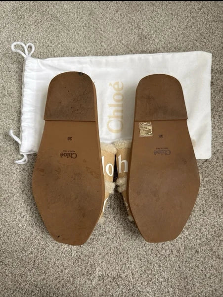 Chloe Woody Shearling Lined Sandal Flats Size 38 Beige Tan Slipper style Slide