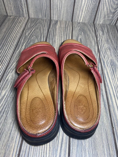 ARIAT Women’s Sandals Size:6.5B Style# 94160 Red Leather Open Toe Slides Sandals
