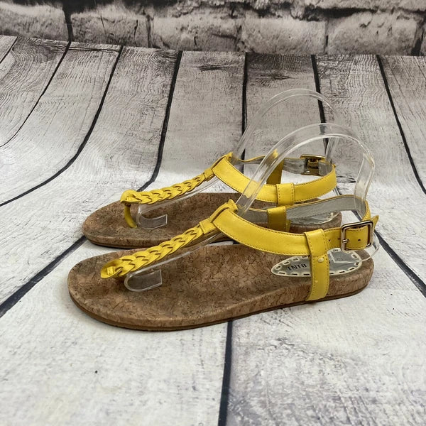 GIANNI BINI Sandal Womens 8 Windsor731 Empre Braided Leather Yellow Thong Flat