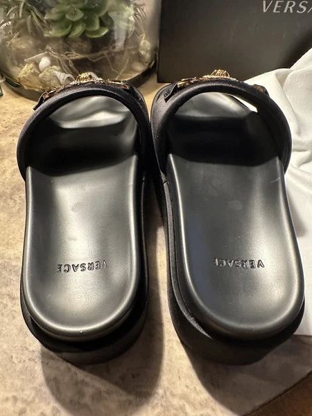 Black VERSACE MEDUSA '95 BIGGIE Platform Slide Sandal Sz 9 SOLD OUT EXCELLENT